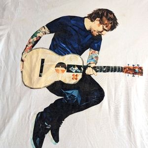 Ed Sheeran Stylized Graphic Tee Medium